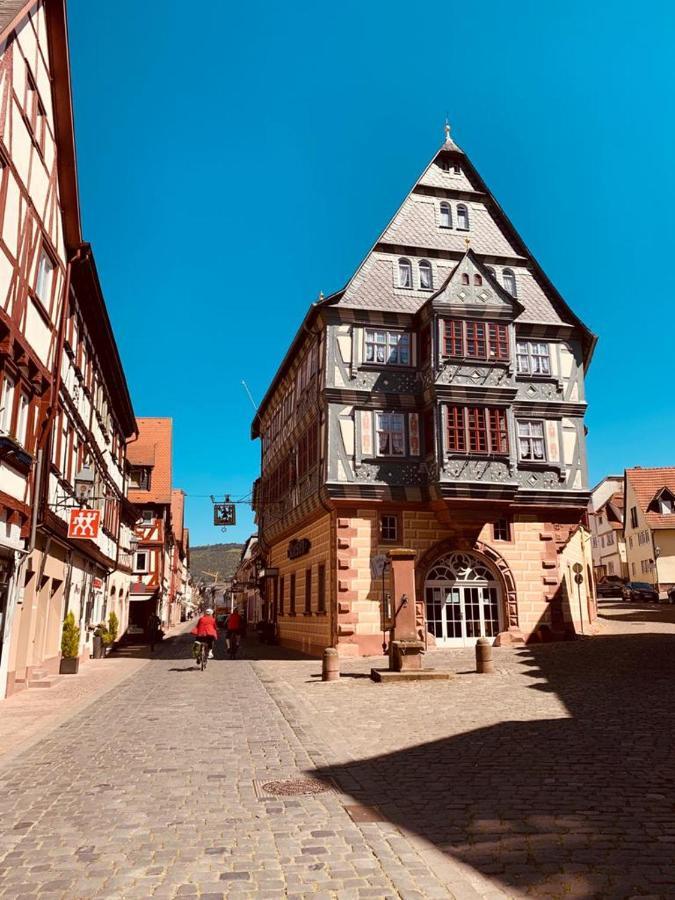 Hotel Fremdenzimmer am Brunnen Großheubach Exterior foto