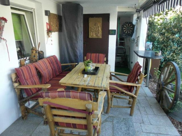 Fremdenzimmer am Brunnen Großheubach Exterior foto